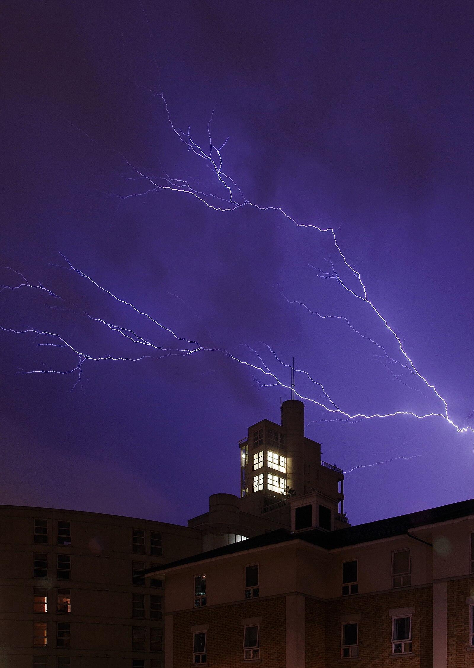 London MMB »1E6 Lightning