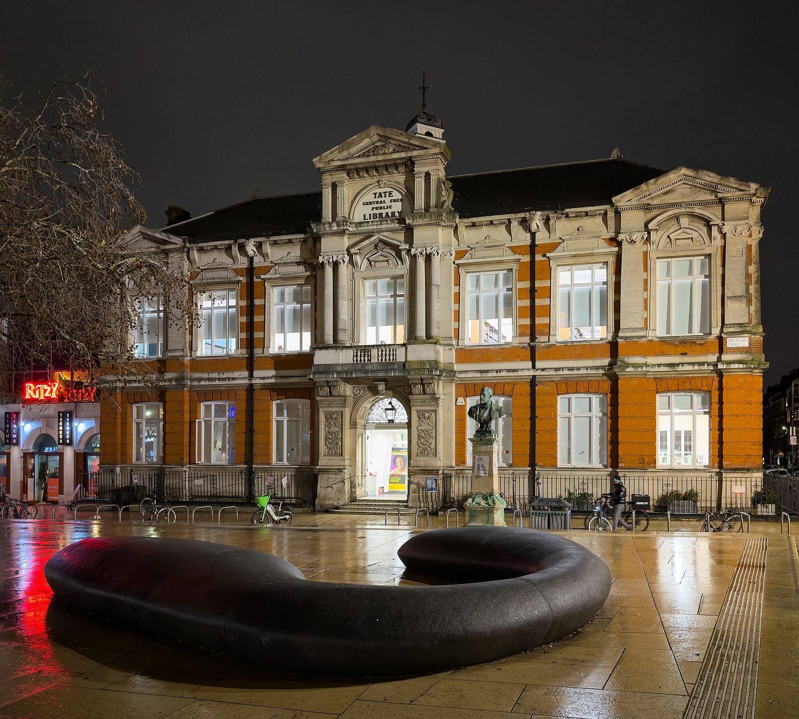 At London 2025 905