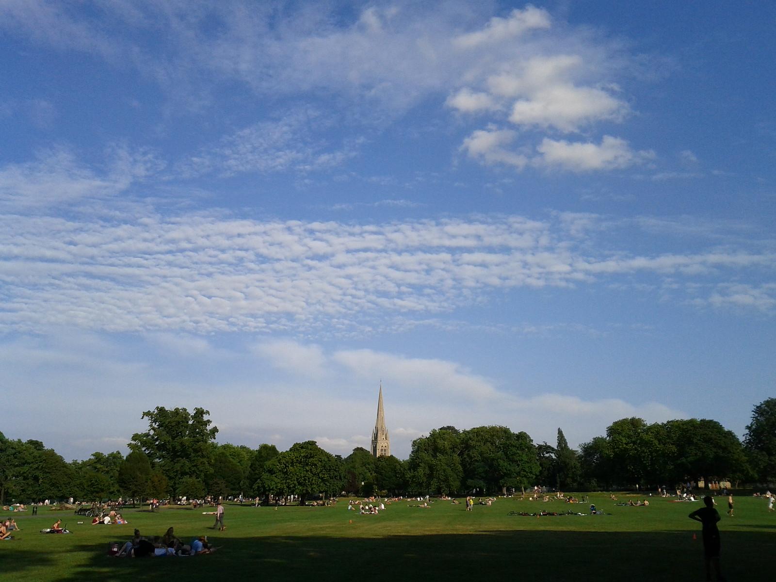 Entrance to Clissold Park geograph.org.uk 7898044