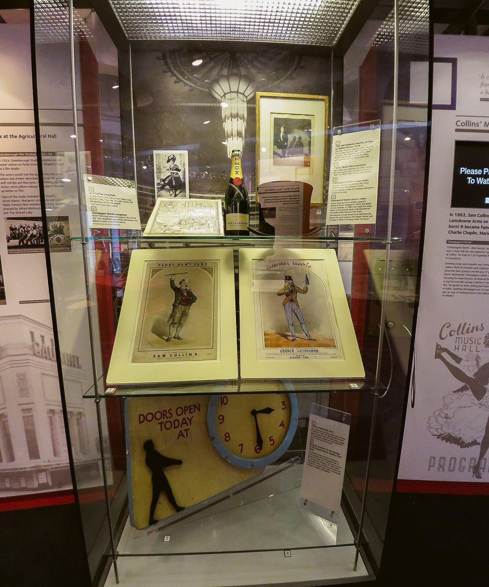 Inside Islington Museum 36772869515