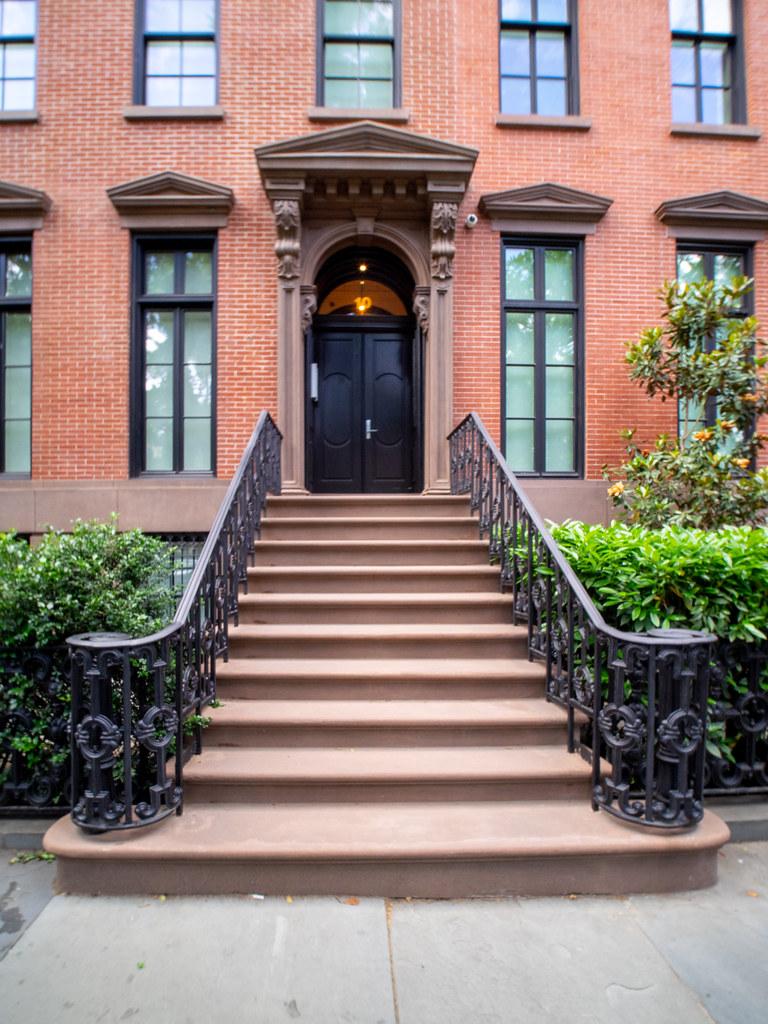 Greenwich Mayor Expands Housing Permits in 3 Zones, Restricts 4 Others